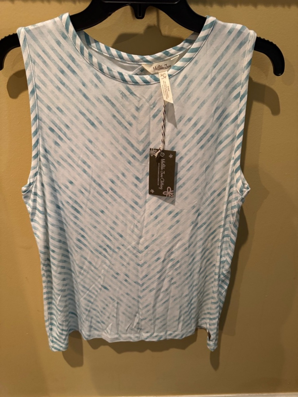 NWT Matilda Jane Sleeveless White/Blue ombré strips TankTop - White & Light Blue
